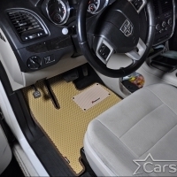 Автомобильные коврики EVA на Dodge Grand Caravan V (2007-2020) 2 ряд: кресла 1+1 убираются в пол