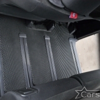 Автомобильные коврики EVA на Toyota Noah-Voxy II пр.руль (2007-2015) 2 ряд - без прохода