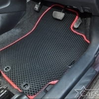 Коврики текстильные на Toyota Ractis I пр.руль 2WD (2005-2010) 