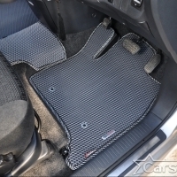Двухслойные коврики EVA на Toyota Ipsum II пр.руль (2001-2009) 